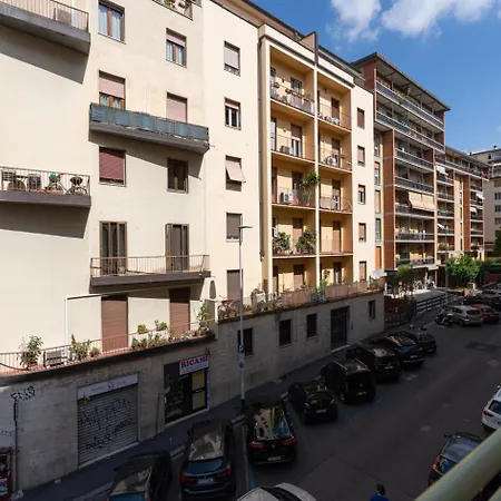- Cozy House Apartman Firenze